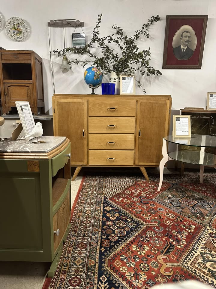 showroom 1